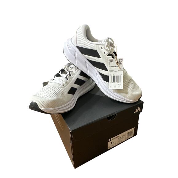 Adidas Men\'s Questar 3 Running Shoes, White/Black/Grey, Size 7.5 7 1/2, New main image 6